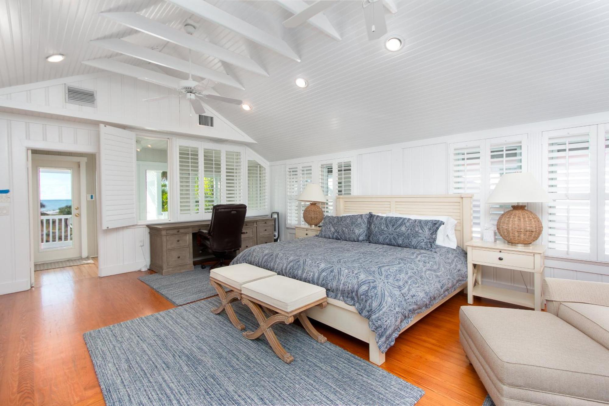 Sunset Breeze - Beachfront Pool Home - Monthly Rental 클리어워터 비치 외부 사진